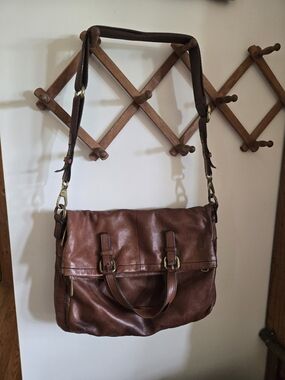 Fossil Brown Leather Crossbody Bag with Adjustable Strap